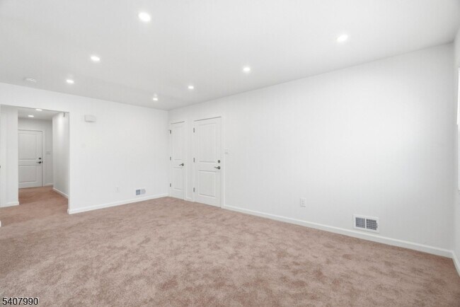 Photo - 114 Grove St