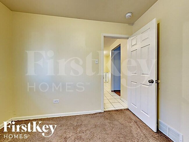 Photo - 7919 Oak Park Ave