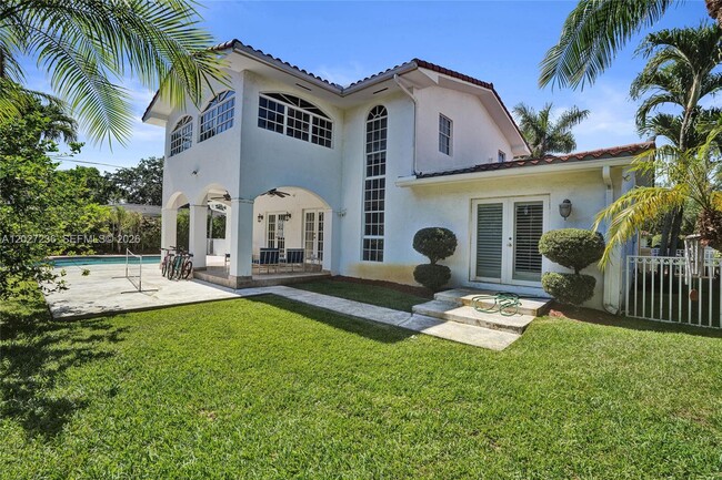 1534 Palancia Ave