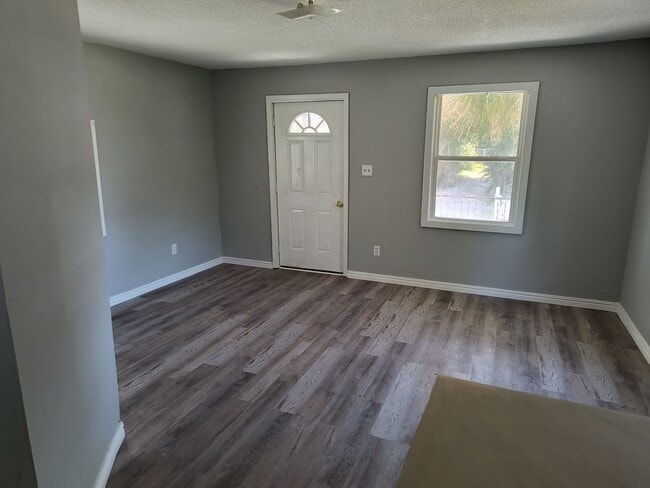 Photo - 2 Bed 1 Bath Home only $850 month