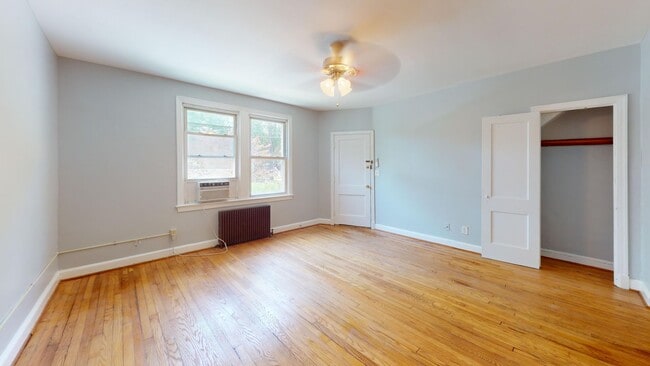 Building Photo - 4021 7th St NE Unit 4021 7th Street NE, 2
