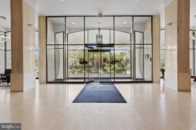 Photo - 301 N Beauregard St Unidad 1707