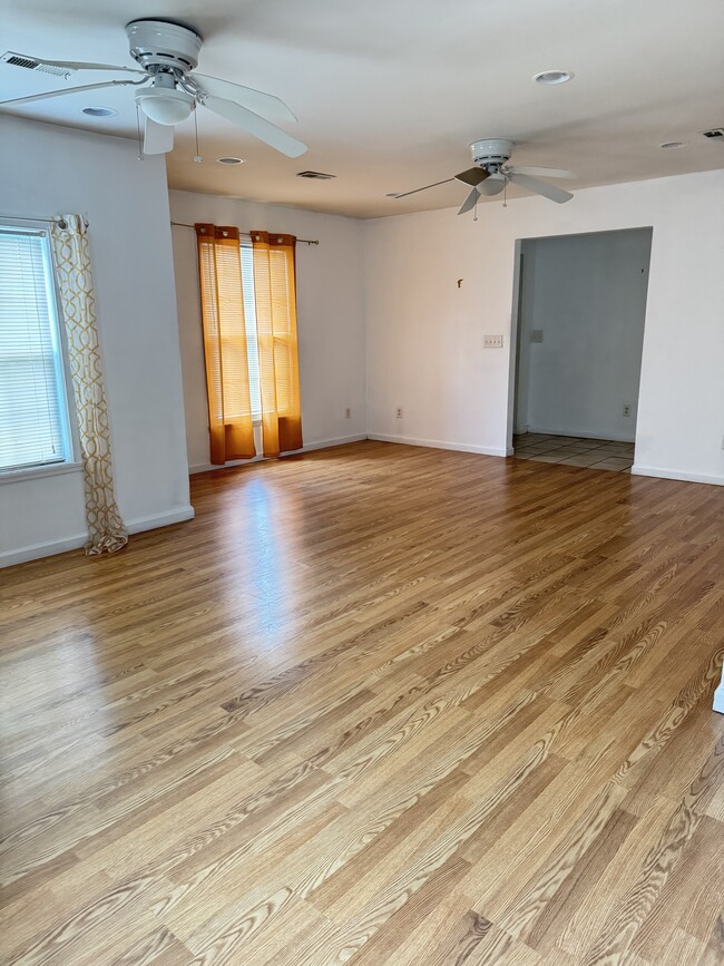 Photo - 124 Miley Dr