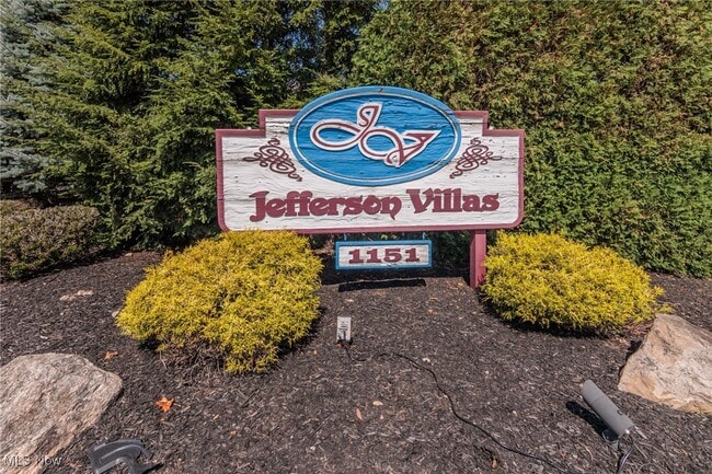 Photo - 1151 N Jefferson St Unidad 18