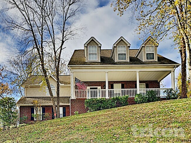 Photo - 1705 Walden Ct