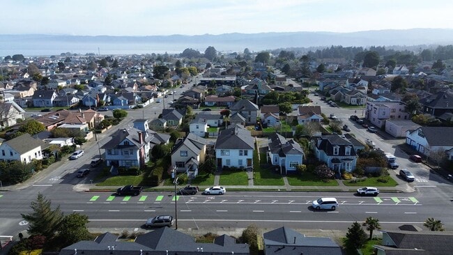 Photo - 917 I St Unit C