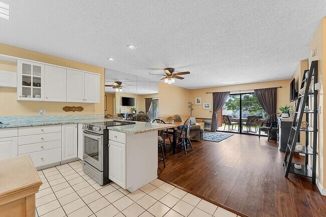 193 Avondale Dr Unit 3