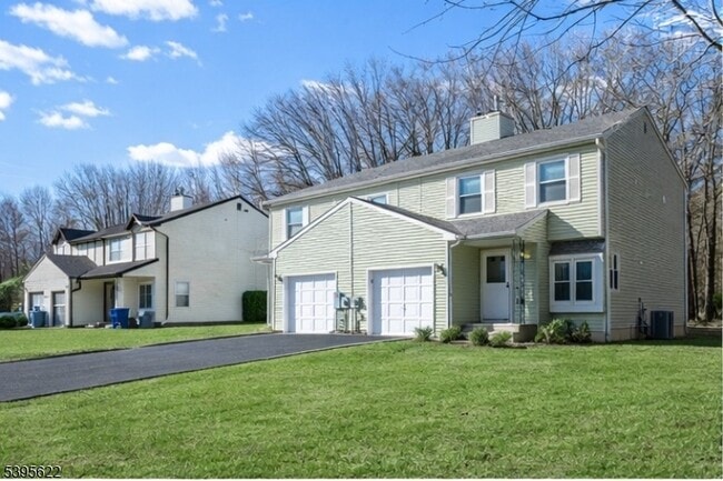 Building Photo - 536 Elsie Ave