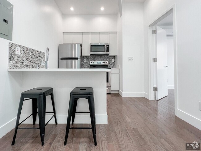 Building Photo - 202 Greenpoint Ave Unit 2F Rental