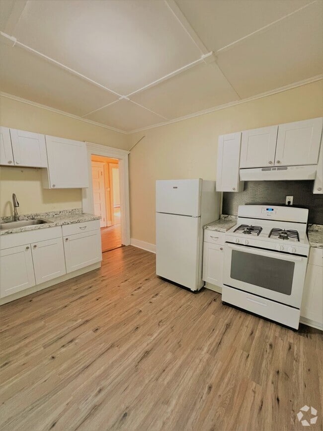 Building Photo - 15/17 Boylston Street Unit 17 Boylston Rental