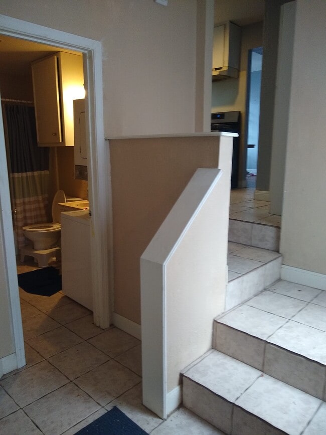 Photo - 2307 Longview St House Unit B