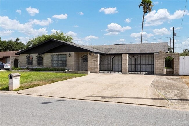 2409 Camellia Ave
