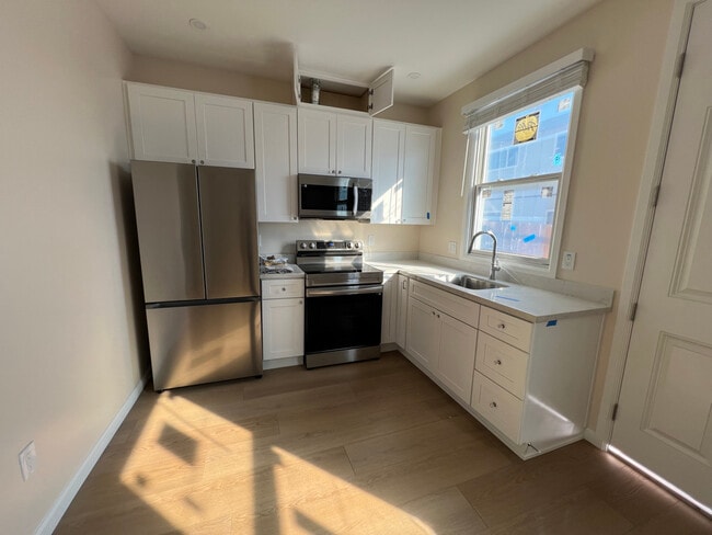 Photo - 4821 Monroe Ave