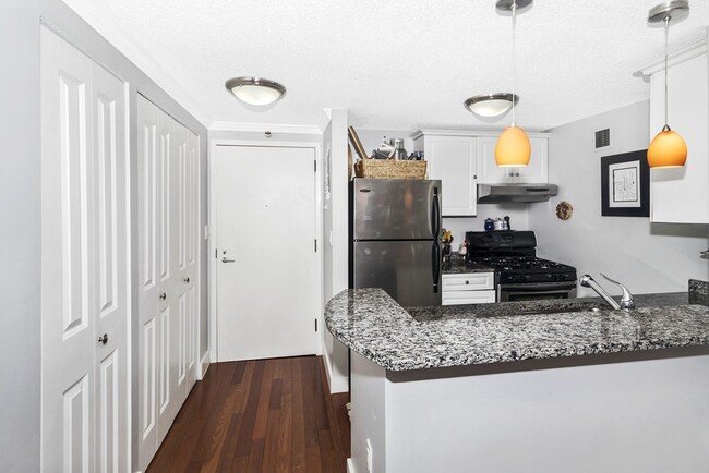 Photo - 42 8th St Apartamento Unidad 5524