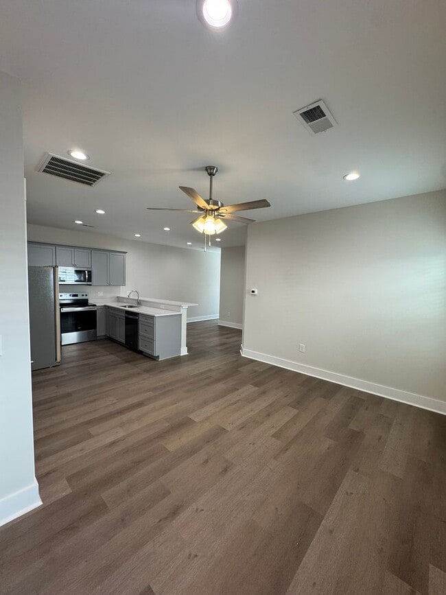 Photo - 115 Brawley Villas Pl