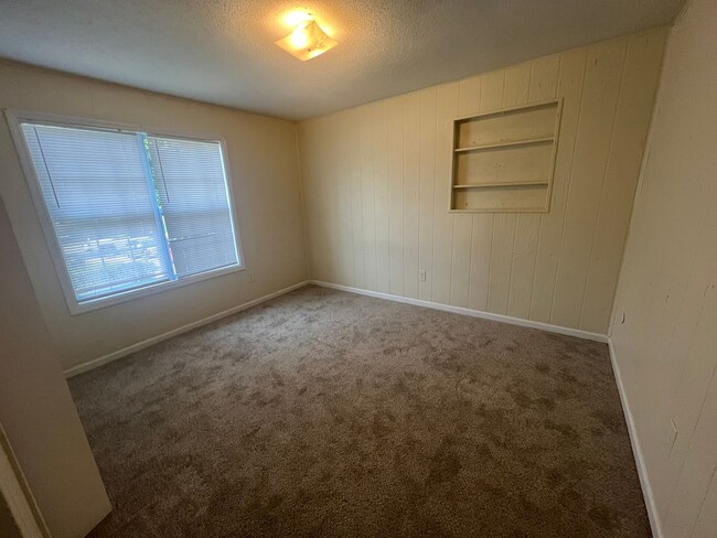 Photo - 2 Bedroom 1 Bathroom Duplex in Winterville!