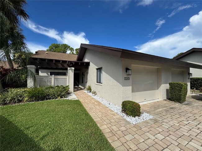Building Photo - 3145 Windrush Bourne Rental