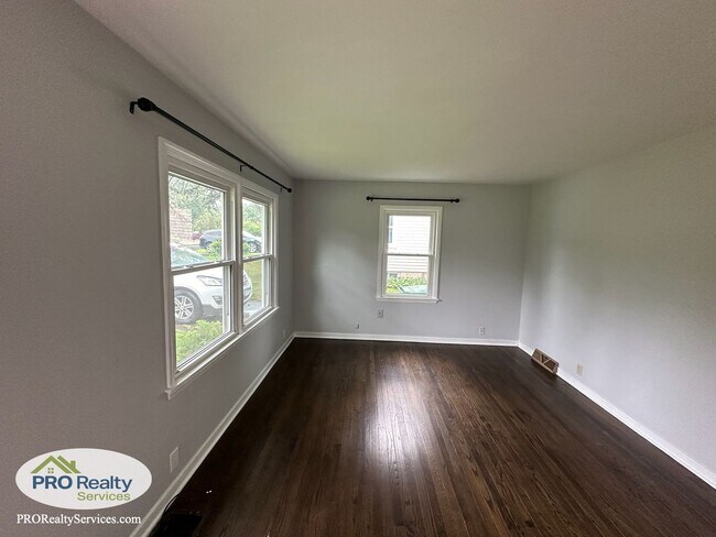 Photo - 4 Bedroom House in St. Louis Park