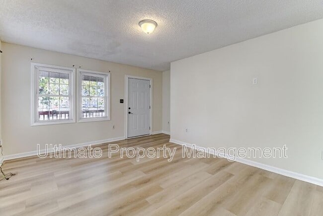 Photo - 1314 Dock St