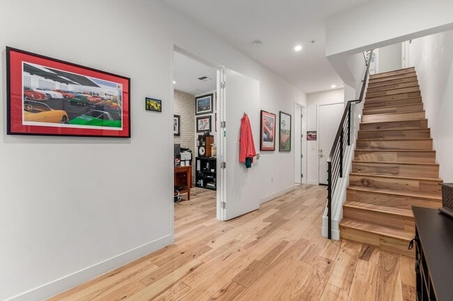 Photo - 16510 N 92nd St