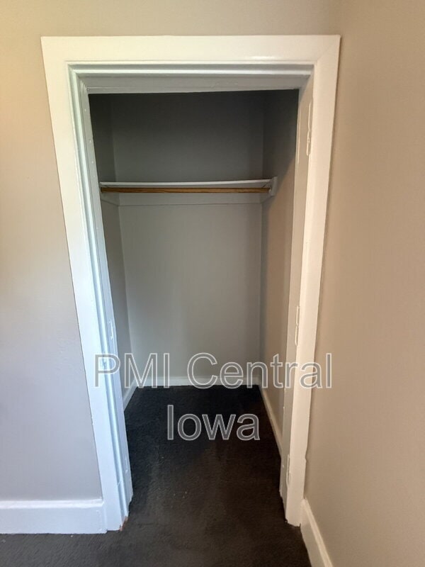 Photo - 1701 E Walnut St