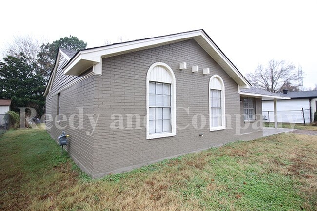 Photo - 3777 McCain Rd