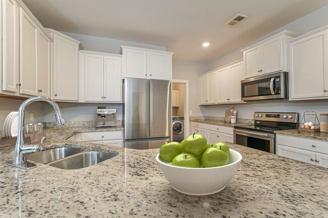 Photo - 1421 Feldspar Ct