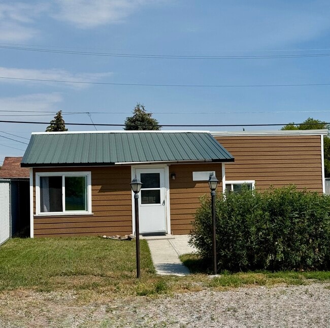 Building Photo - 727 Thomsen Ave Unit C Rental
