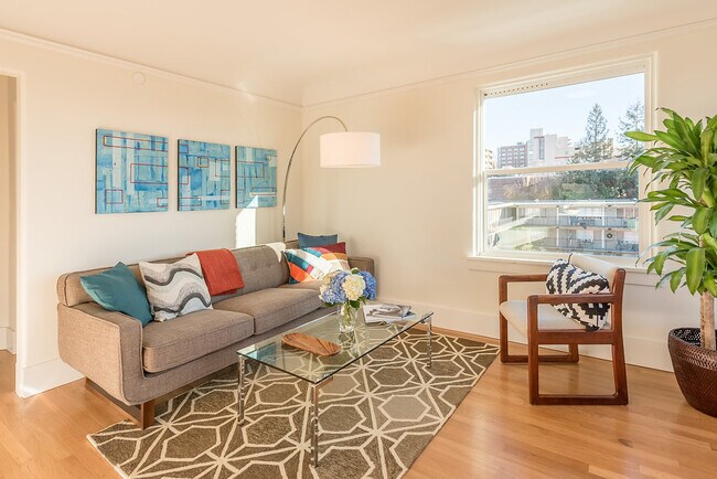 Photo - z-063025-Saxonia Apartments