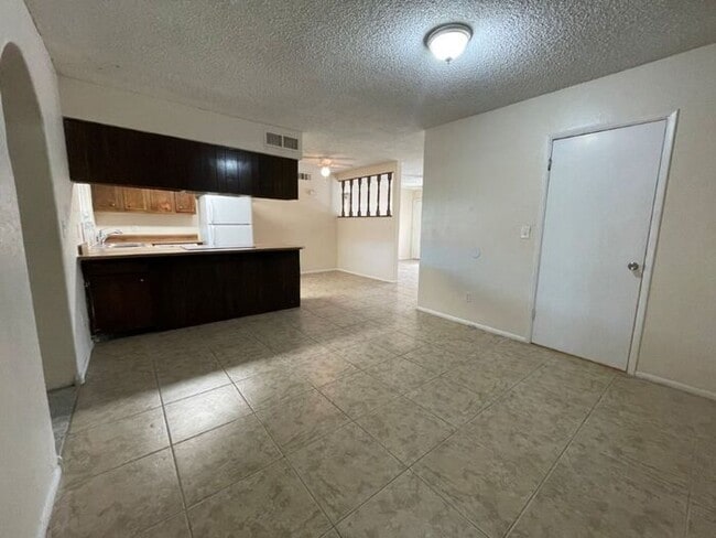 Photo - 4542 E Southern Ave