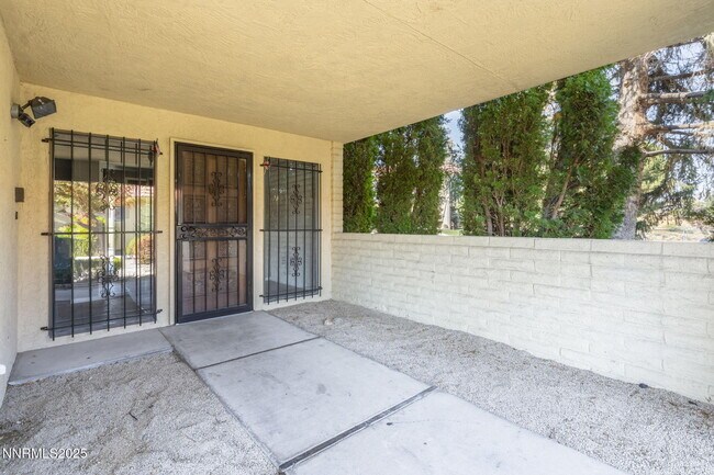 Photo - 3447 Skyline Blvd