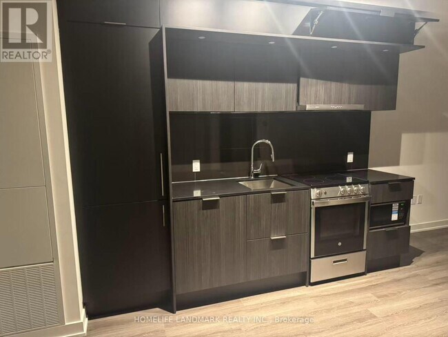 Photo - 448 Burnhamthorpe Rd W Unit 3601