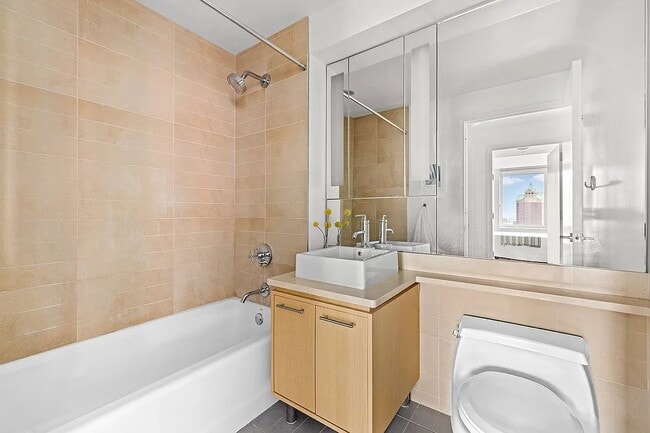 Photo - 306 Gold St Unit 26i