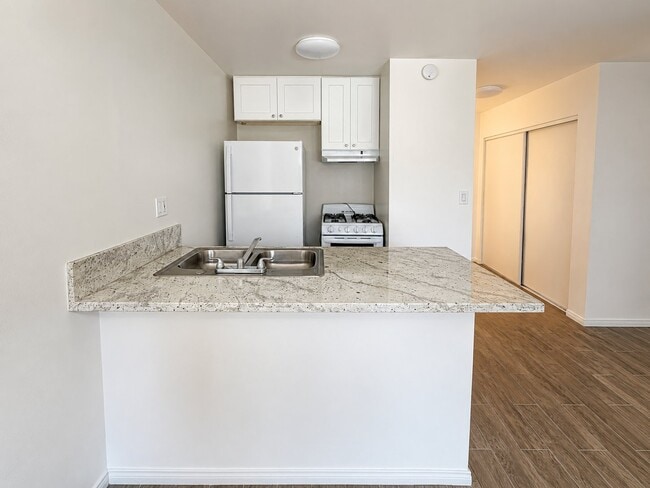 Photo - 13611 Doty Ave Unit 111