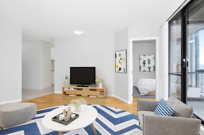 Building Photo - Hendry House Unit 00801