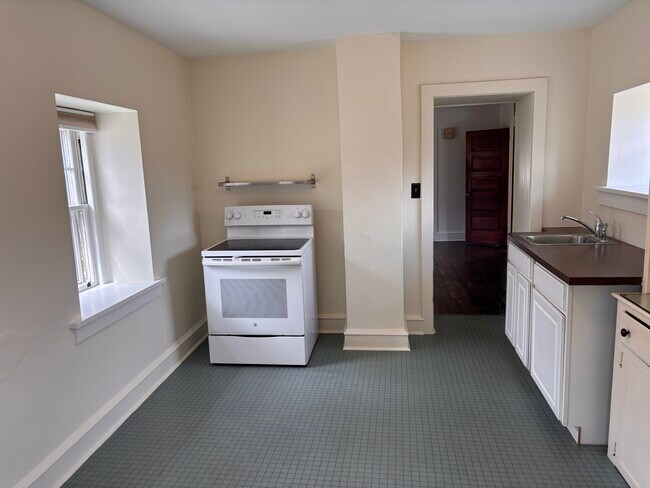 Photo - 794 Bear Hill Rd