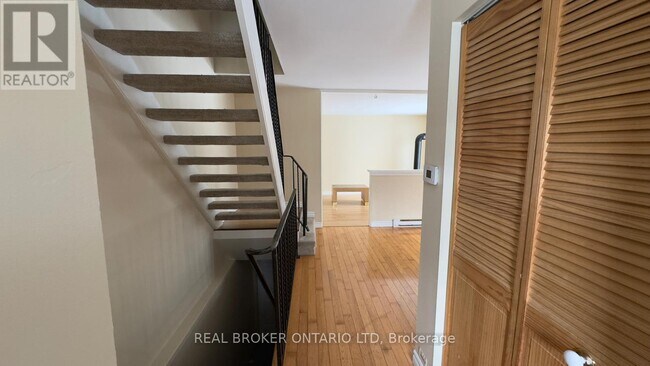 Photo - 230 Clarke Rd