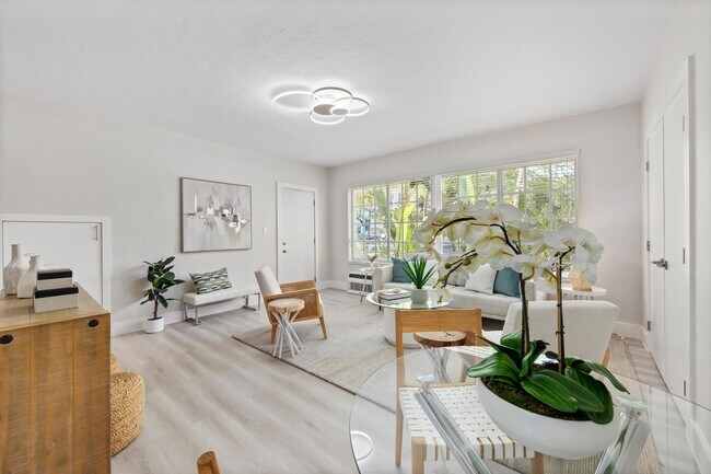 Photo - 2418 Flamingo Dr