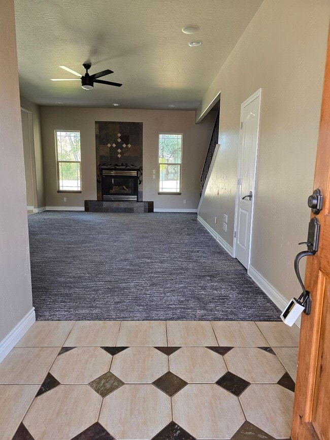 Photo - Beautiful 3-Bedroom Home with Scenic Views in the Redlands