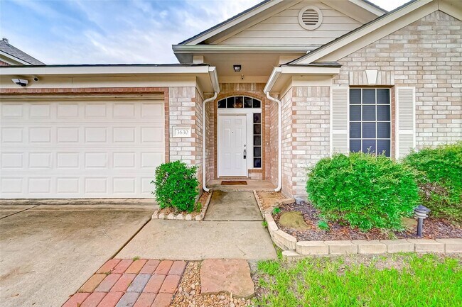 Building Photo - 3630 Winstrome Ct