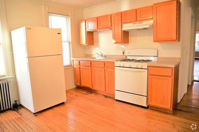 Building Photo - 654/656 Tyler Unit 654 Rental
