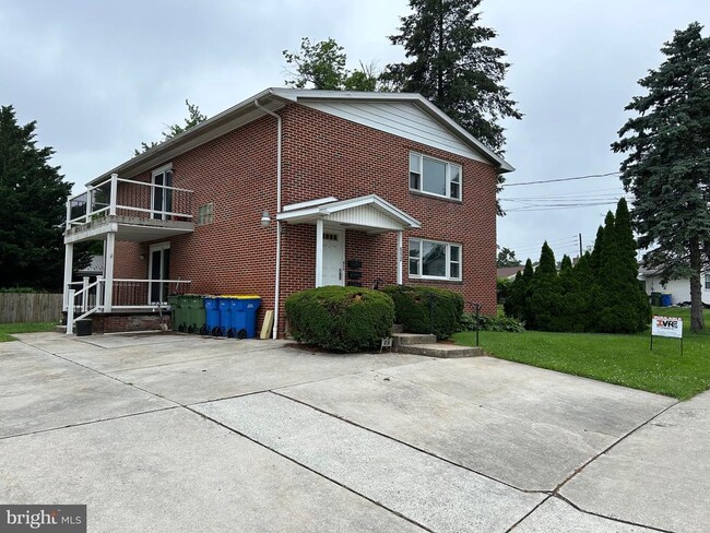 Building Photo - 512 Brandt Ave Rental
