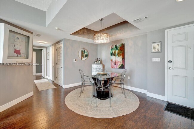 Photo - 140 S Dixie Hwy Unidad #619