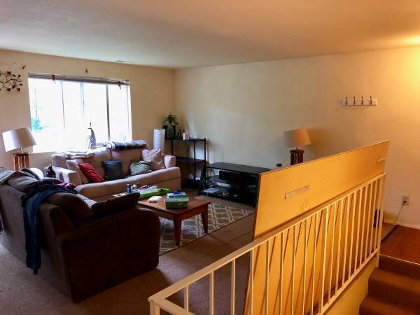 Photo - 2823 Michigan St