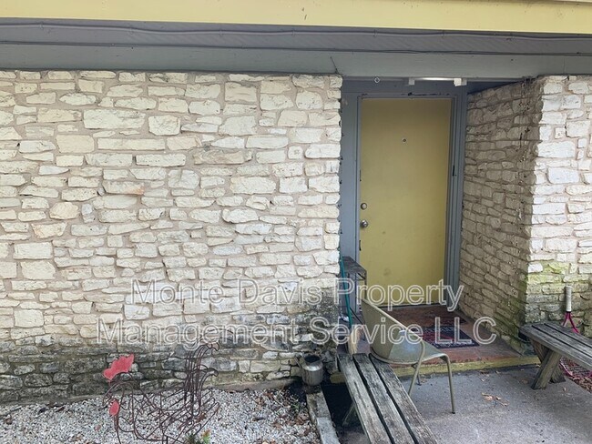 Photo - 2805 Lovell Drive Unit B