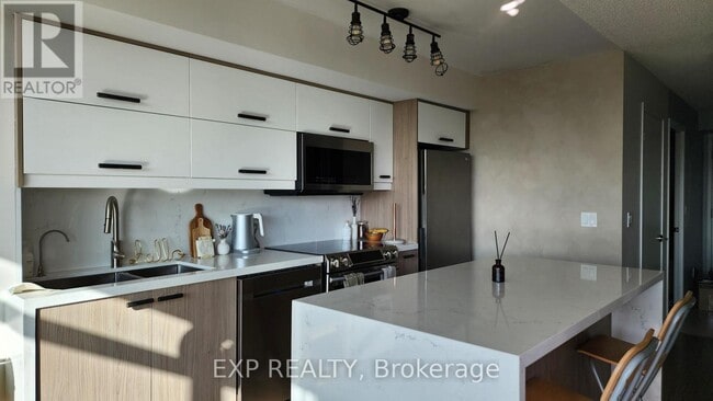 Photo - 215 Fort York Blvd Unit 505