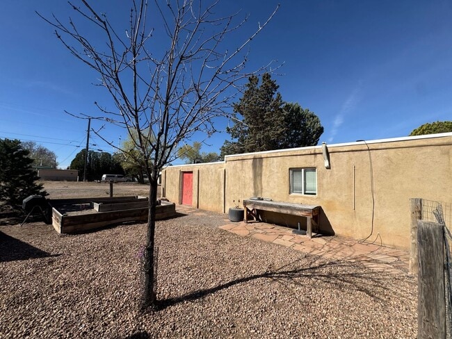 Photo - Los Ranchos Casita with Utilities Included!