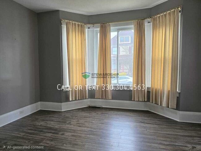 Photo - 213 Chestnut Ave NE