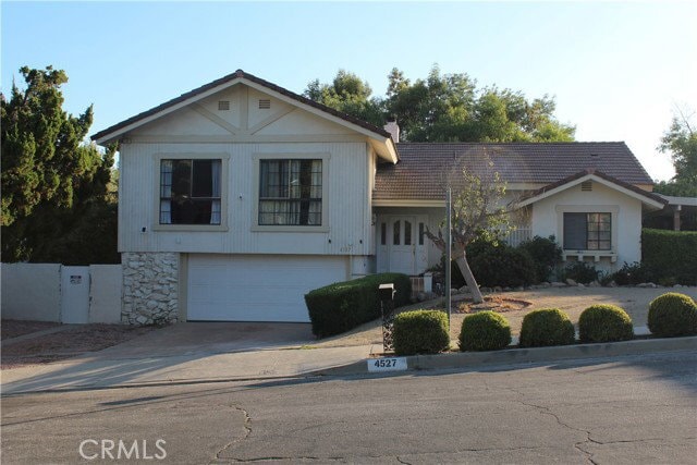 Building Photo - 4527 Stark Ave