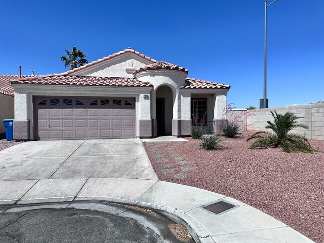 Building Photo - Location, Location! Prime Silverado Ranch Living  Welcome to this gorgeous single-story home in t...
